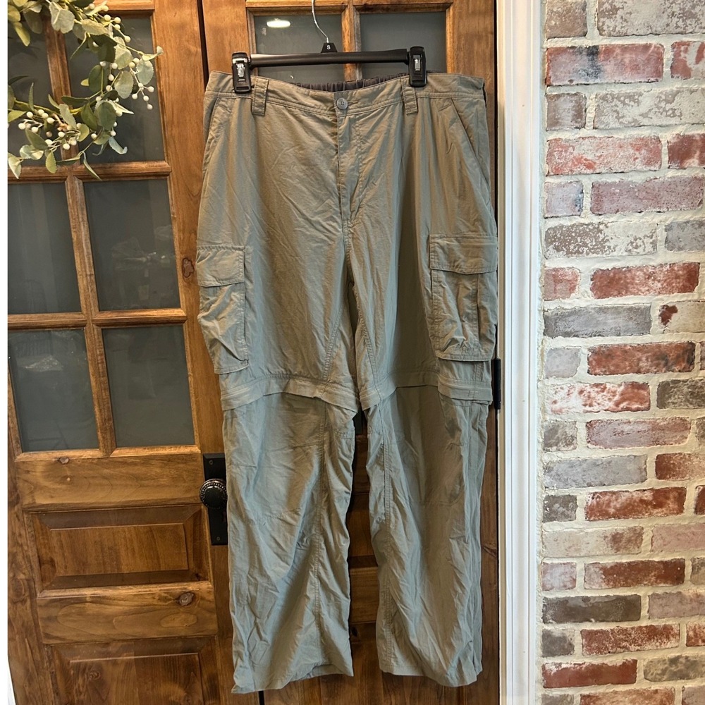REI Mens Convertible Hiking Pants XL‎ 30L Zip Off Legs Cargo Khaki Camping